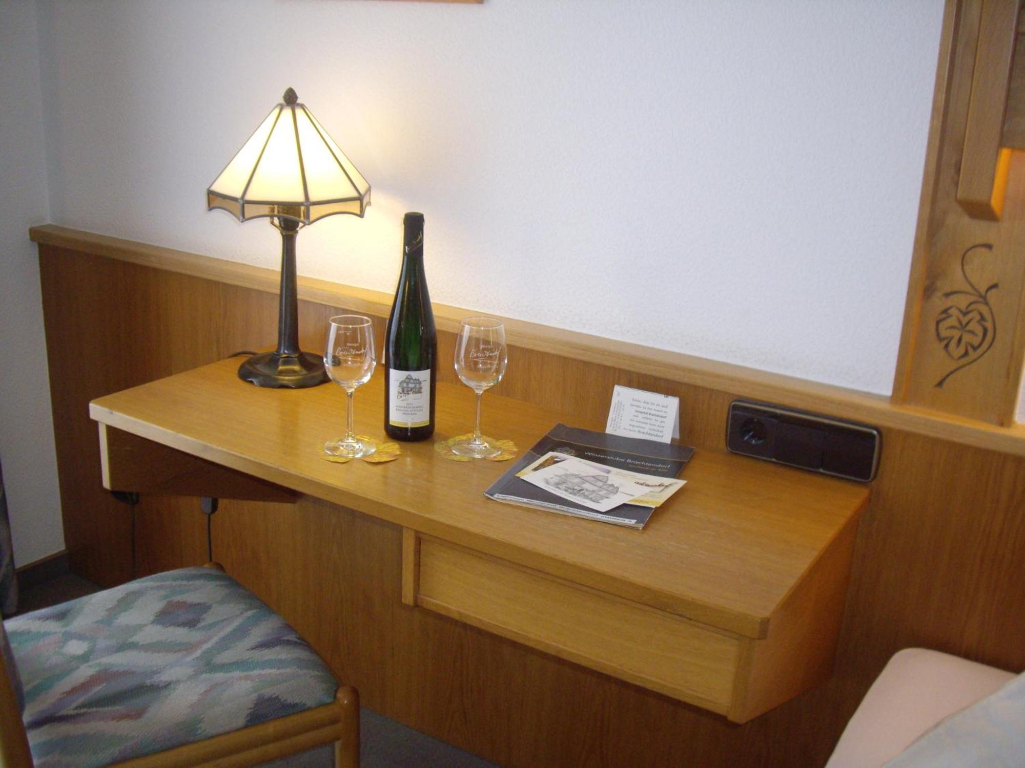 Winzerhof Brachtendorf Alken Room photo