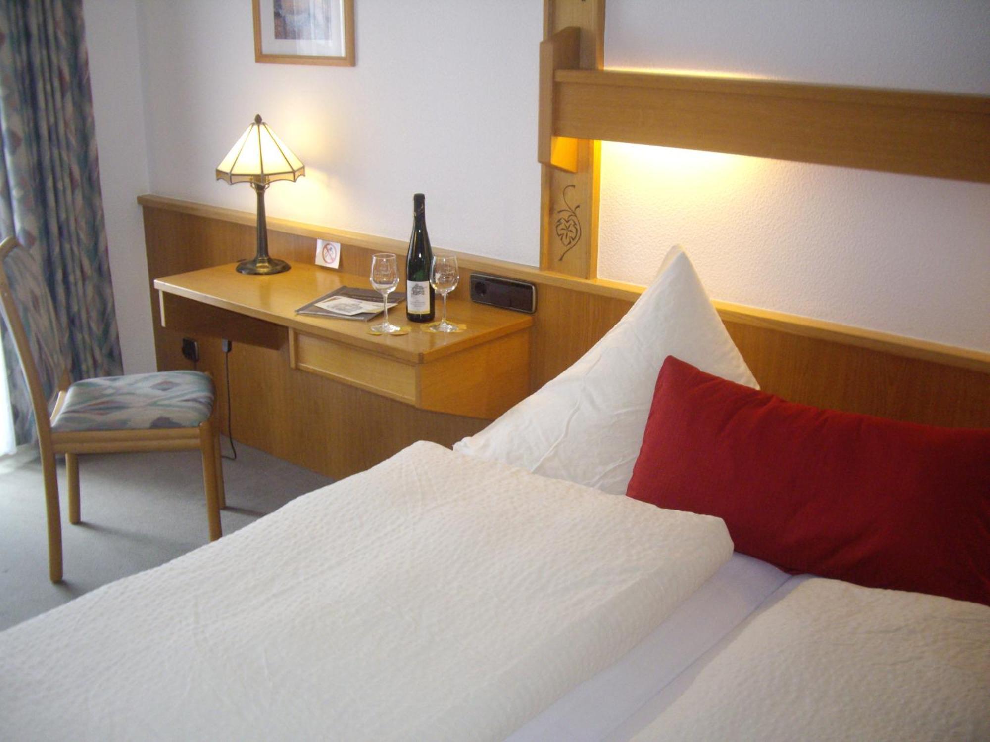 Winzerhof Brachtendorf Alken Room photo