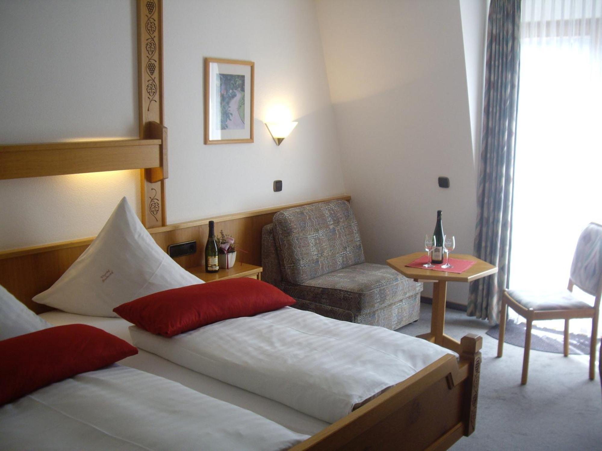 Winzerhof Brachtendorf Alken Room photo